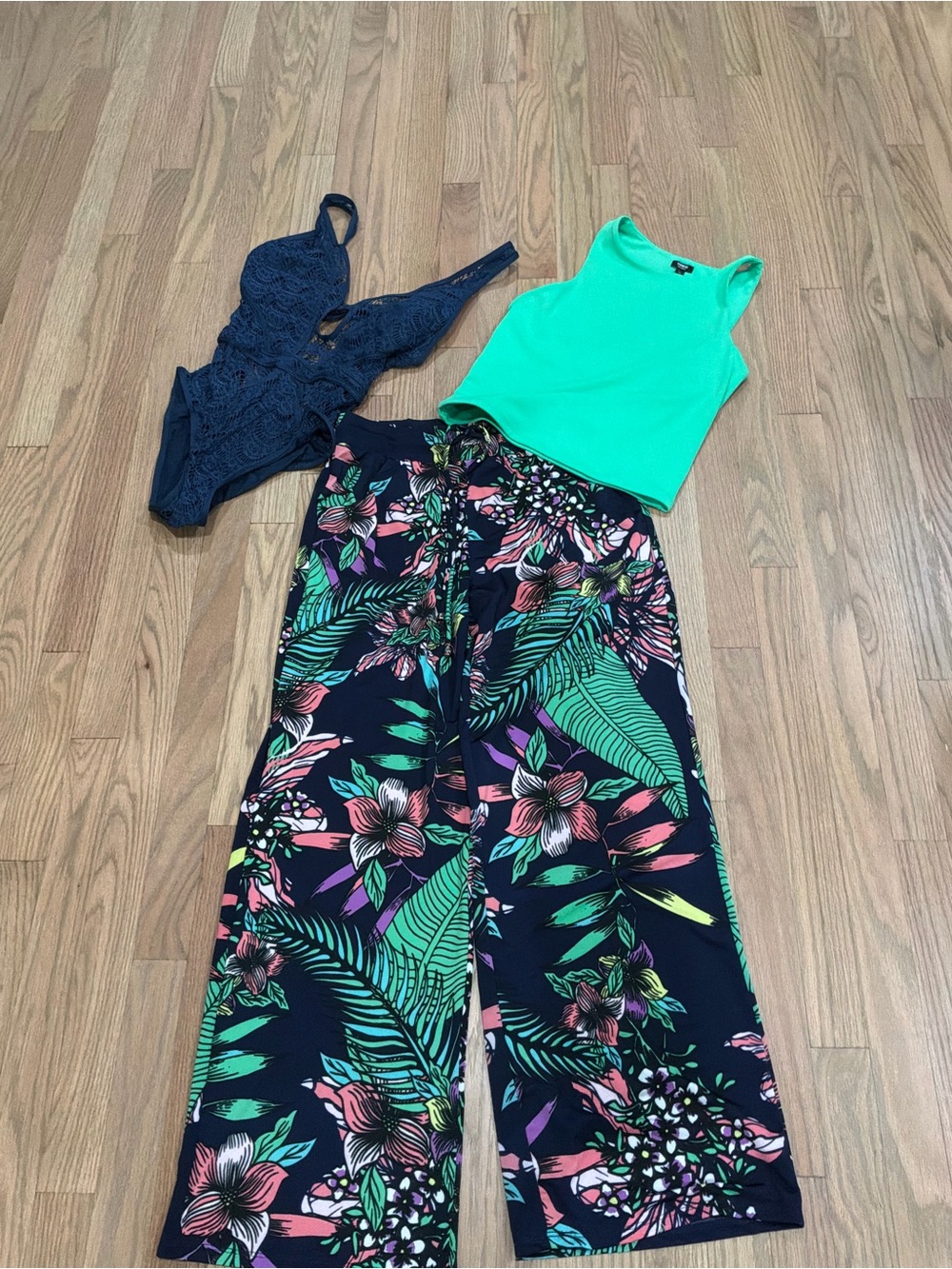 Beach break Tropical-Print Wide Leg Swim Coverup Pants in Navy & Green Sz S
